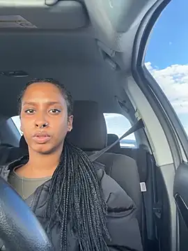 Your Paris online show from February 2025 04:51:01 PM