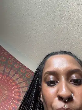 Your Paris online show from February 2025 12:41:01 AM