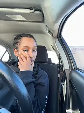 Your Paris online show from February 2025 05:59:01 PM