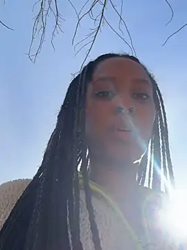 Your Paris online show from March 2025 06:21:02 PM