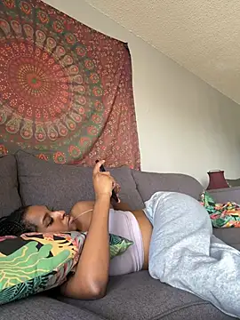 Your Paris online show from March 2025 09:26:01 PM