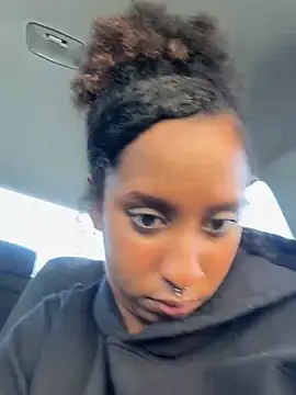 Your Paris online show from March 2025 08:56:01 PM