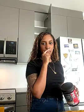 Your Paris online show from September 2025 05:24:02 PM