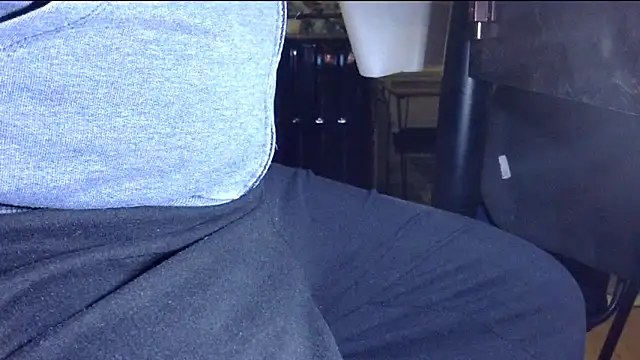 Snapshot of by-panic chatting on December 2025 10:18:02 PM by-panic online show from December 2025 10:18:02 PM