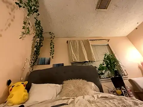 Snapshot of magicalc00ch chatting on January 2026 12:25:01 AM magicalc00ch online show from January 2026 12:25:01 AM