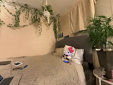 Snapshot of magicalc00ch chatting on February 2026 02:21:02 AM magicalc00ch online show from February 2026 02:21:02 AM