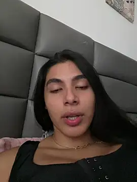 Snapshot of IsabelleFoxx_ chatting on July 2026 06:25:02 PM IsabelleFoxx online show from July 2026 06:25:02 PM