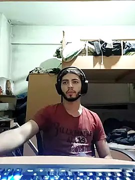 kleineid77 online show from November 2025 04:40:01 PM