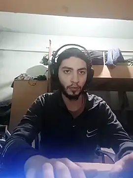 kleineid77 online show from December 2025 08:25:01 PM