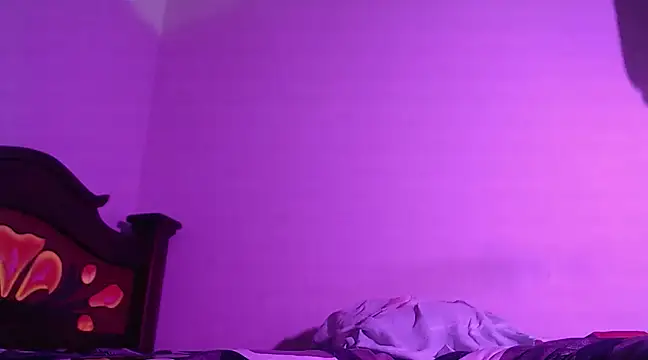 isaaclatino online show from December 2024 08:33:01 AM