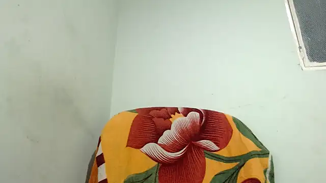 isaaclatino online show from July 2026 12:43:01 AM