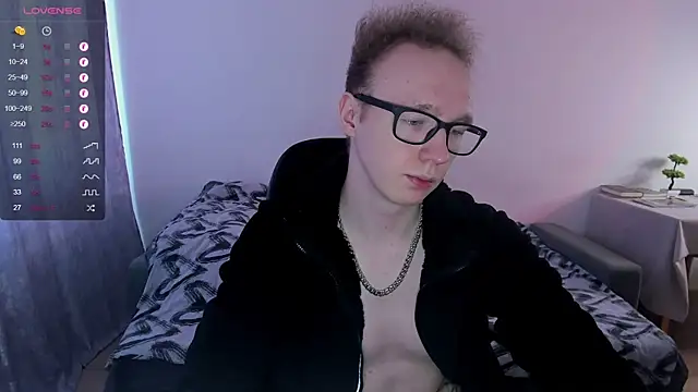 Alex silents online show from February 2025 10:05:02 AM