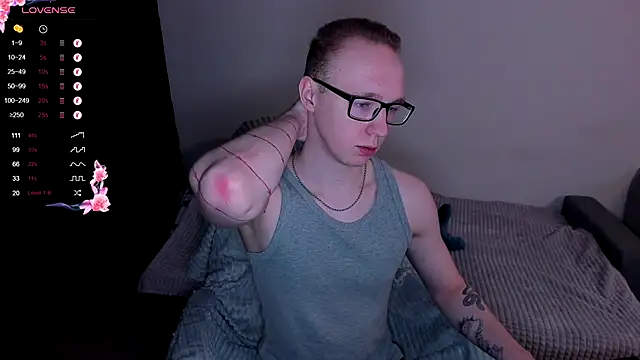 Alex silents online show from October 2025 12:40:02 PM