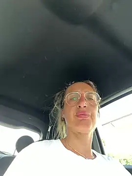 Snapshot of casalinga88 chatting on June 2026 03:58:01 PM casalinga88 online show from June 2026 03:58:01 PM