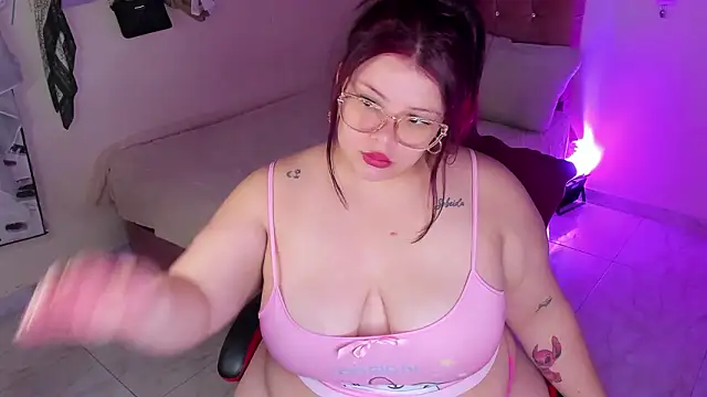 Snapshot of Sheryl_Hamilton chatting on February 2026 01:11:01 PM Sheryl Hamilton online show from February 2026 01:11:01 PM