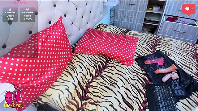 Snapshot of Krystal_Cruz chatting on February 2025 03:06:01 PM Krystal Cruz online show from February 2025 03:06:01 PM