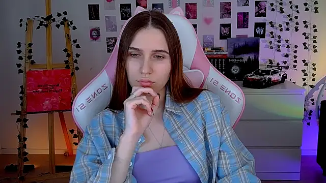 AliceCharmy online show from September 2025 11:09:01 AM