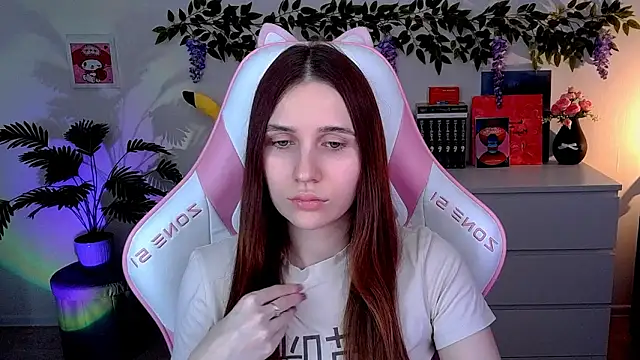 AliceCharmy online show from March 2026 03:59:01 PM