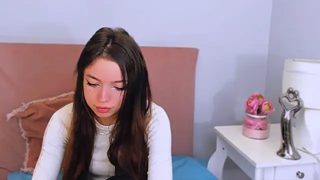 GraceLips online show from October 2025 05:35:02 PM