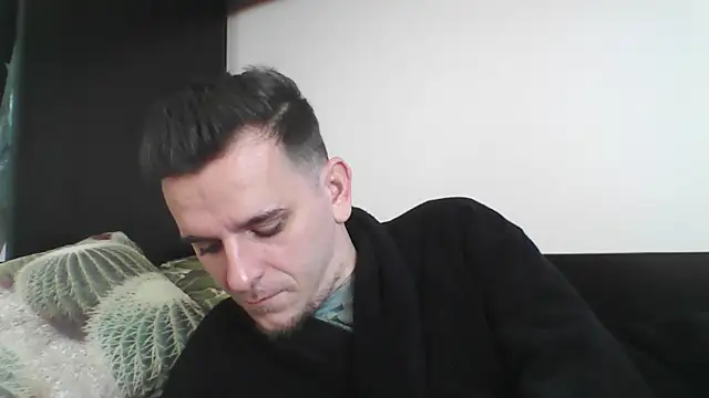 Huge cock22cm online show from January 2025 08:47:01 AM