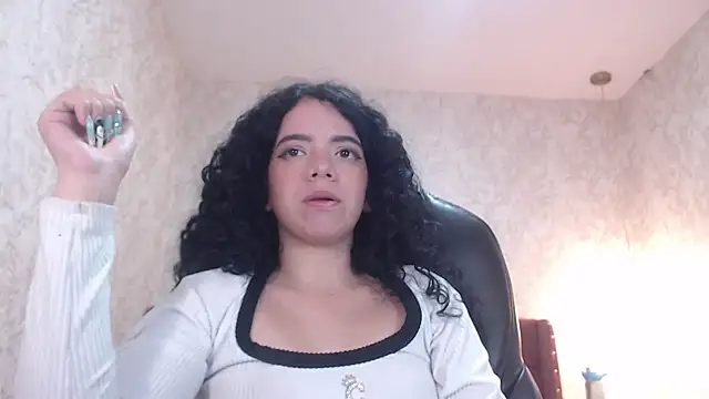 EmmaCowperr online show from January 2025 09:05:01 AM