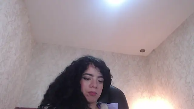 EmmaCowperr online show from January 2025 09:53:02 AM