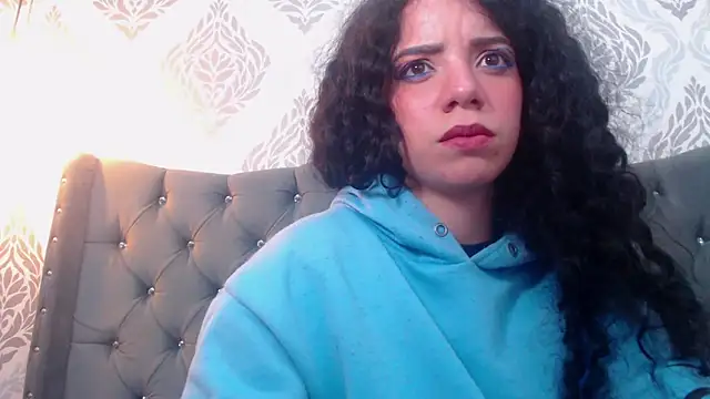 EmmaCowperr online show from February 2025 04:14:02 PM