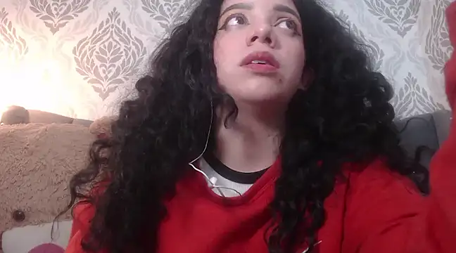 EmmaCowperr online show from February 2025 04:47:01 PM