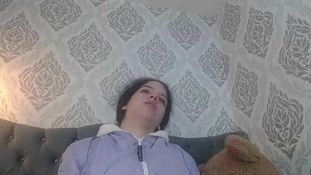 EmmaCowperr online show from March 2025 11:53:02 AM