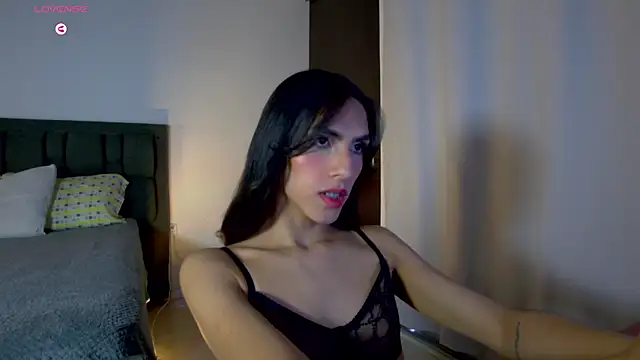 Snapshot of AlanaSofiia chatting on June 2026 07:42:01 PM AlanaSofiia online show from June 2026 07:42:01 PM