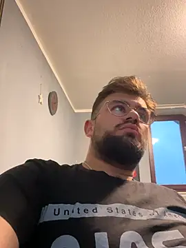 yxssxn24403 online show from October 2025 04:39:01 PM