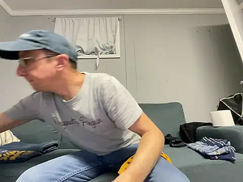 mouser21212 online show from February 2025 07:37:02 PM