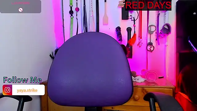 LucyStrike  online show from January 2026 11:19:01 PM