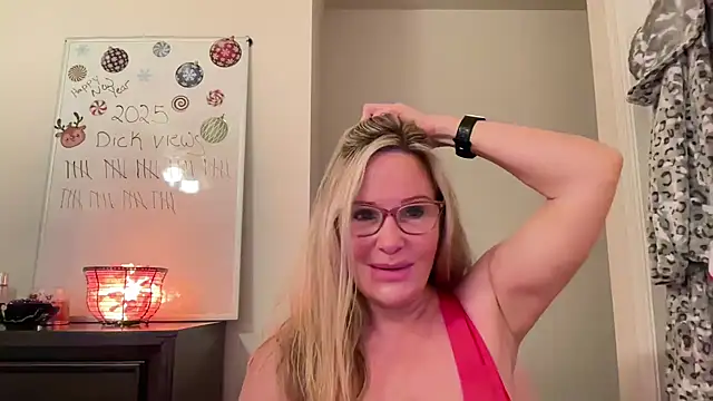 Milf Goddess online show from January 2025 05:58:01 AM