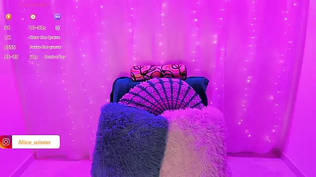 Alice winter  online show from January 2025 09:15:01 PM