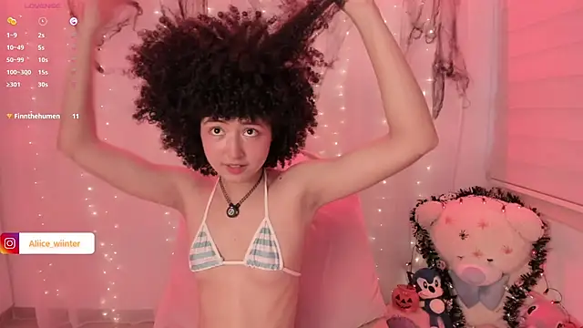 Alice winter  online show from October 2025 07:12:01 PM