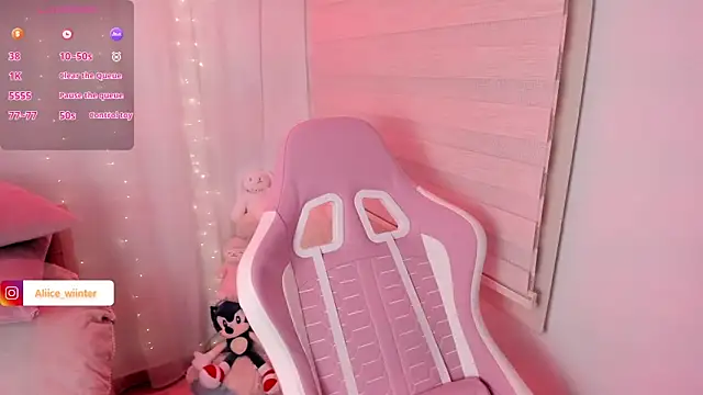 Alice winter  online show from April 2026 06:11:02 PM