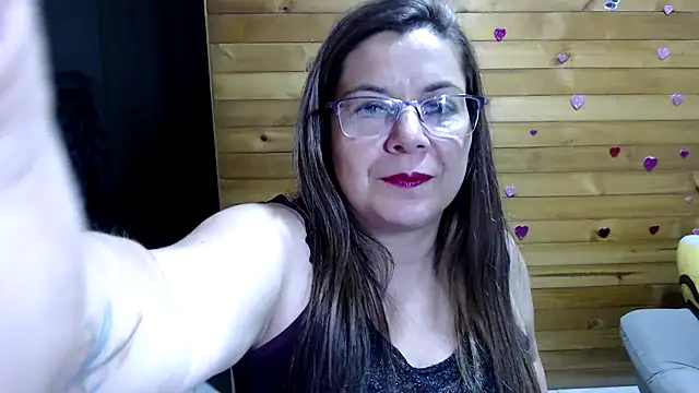 Snapshot of lilisa777 chatting on December 2025 12:51:01 AM lilisa777 online show from December 2025 12:51:01 AM