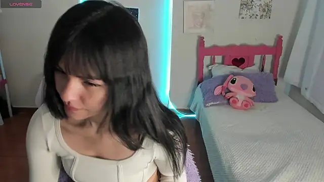 cute roxy online show from January 2025 12:25:02 AM