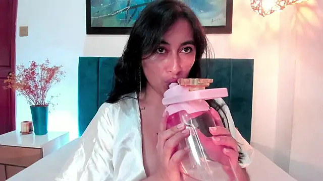 LisaHadwin online show from February 2025 09:20:02 PM