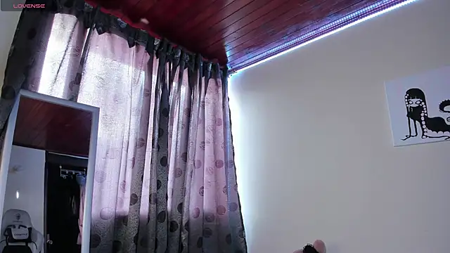 Snapshot of satanbabee chatting on January 2025 10:28:02 PM satanbabee online show from January 2025 10:28:02 PM