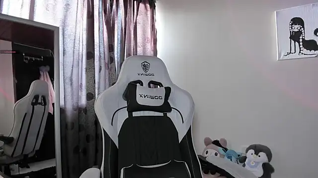 Snapshot of satanbabee chatting on February 2025 10:26:02 PM satanbabee online show from February 2025 10:26:02 PM