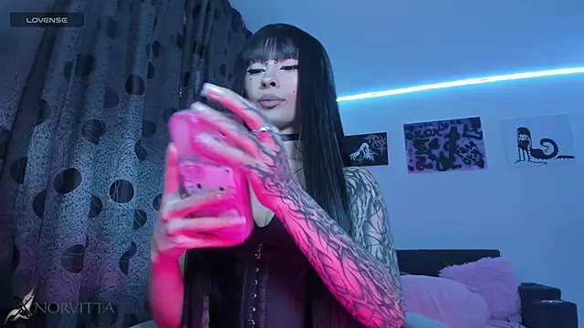 Snapshot of satanbabee chatting on November 2025 11:25:02 PM satanbabee online show from November 2025 11:25:02 PM