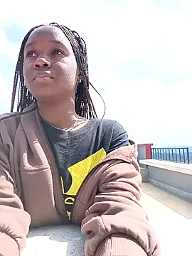 carenic online show from October 2025 11:33:02 AM