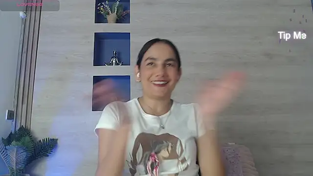 Dakotagloss online show from March 2026 09:09:02 PM