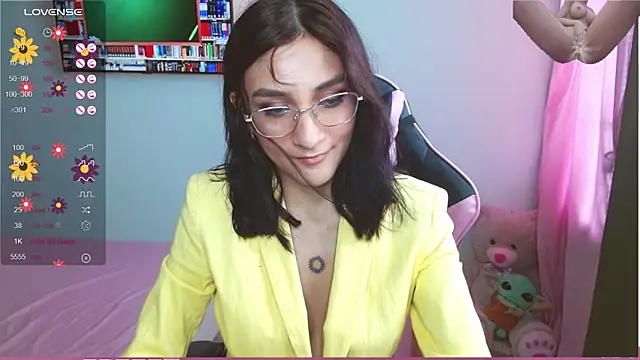 Snapshot of Mei_Kelly chatting on January 2025 07:07:02 PM Mei Kelly online show from January 2025 07:07:02 PM
