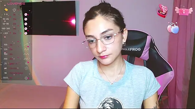 Snapshot of Mei_Kelly chatting on February 2025 02:49:01 AM Mei Kelly online show from February 2025 02:49:01 AM