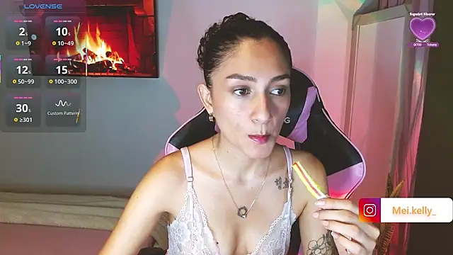 Snapshot of Mei_Kelly chatting on September 2025 02:22:02 AM Mei Kelly online show from September 2025 02:22:02 AM