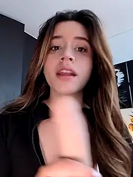 maliciaworld online show from September 2025 07:19:02 PM