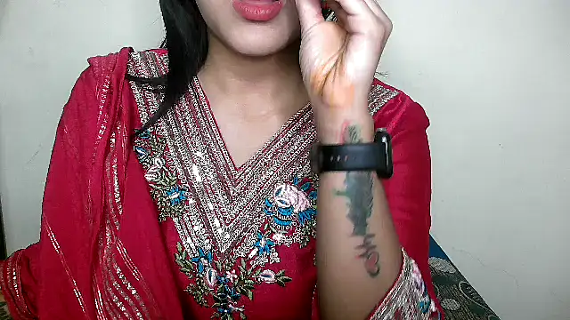 Snapshot of Princess_noorjahan chatting on January 2025 08:26:02 PM Princess noorjahan online show from January 2025 08:26:02 PM